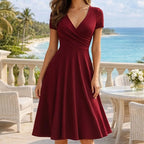 Robe élégante col rond manches courtes taille haute
