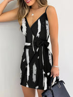 Robe mini d'été à bretelles, décolleté en V, ceinture confortable