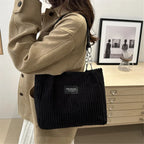 Sac cabas femme avec chaîne et détails en cuir travail