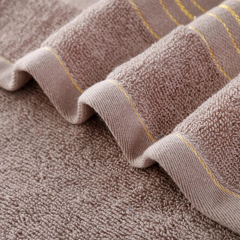 Toalla de Algodón Gruesa Alta Absorción Apta para Toda la Familia