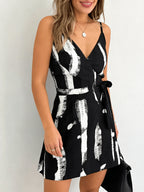 Robe mini d'été à bretelles, décolleté en V, ceinture confortable