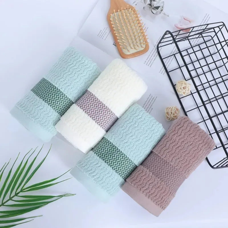 Set 2 Toallas de Algodón Puro Suaves Absorbentes