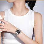 Reloj Digital Multifunción NAVIFORCE NF6105 Para Mujer con Correa de Silicona Resistente al Agua