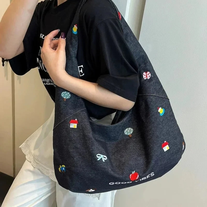 Bolso de Mezclilla Precioso Bordado