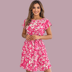 Robe plissée imprimée à manches courtes et ceinture TDS